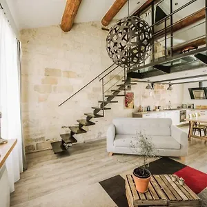 https://duplex-climatise-centre-ancien-7min-a-pied-du-palais-6.aixenprovencehotels.org
