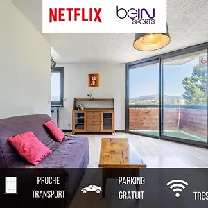 Appart N Suites: 1 Chambre Et Au Calme+ Parking+ Netflix Appartement