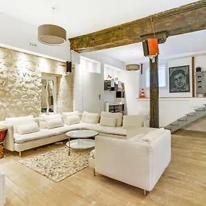 https://luxury-loft-center-of.fr-paris.fr