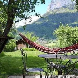 https://le-gite-de-la-maison-soleil.hotels-rhonealpes.com