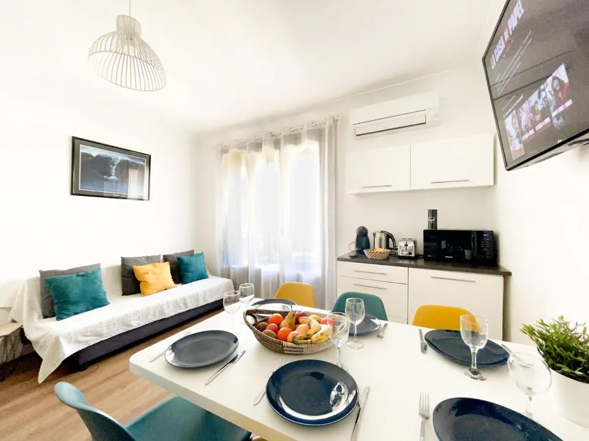 Superbe Appartement, 3 Chambres, Gare St Charles Marseille 0*,  France