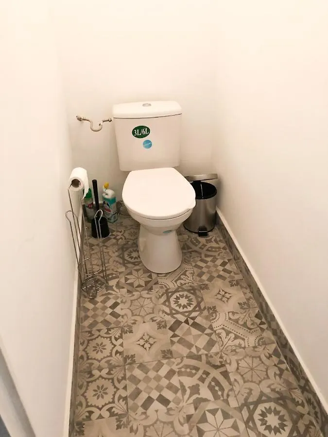 Superbe Appartement, 3 Chambres, Gare St Charles Marseille 0*,  France